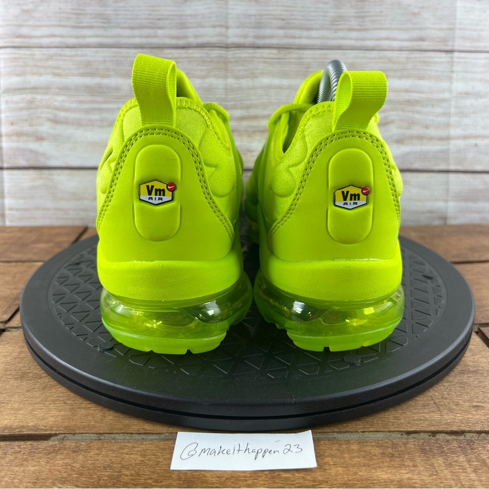 vapormax plus tennis